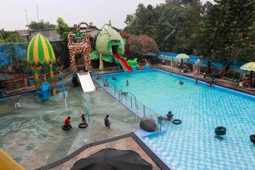 kolam renang anak dewasa kasembon park, k-park